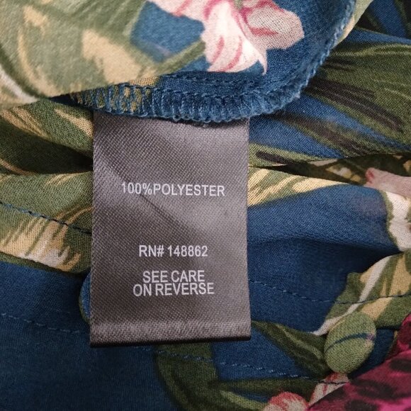 Torrid | Button Up Sheer Top Blouse Women Tropical Floral Hi-Lo | Size 1X - Picture 7 of 8